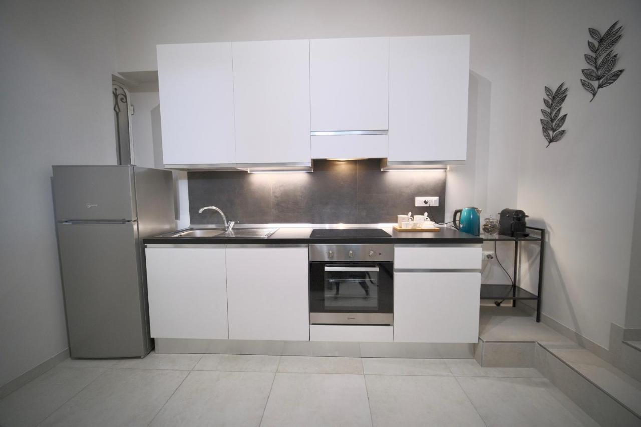 Appartamento Moderno ❴ 300 Mt. Da Porta Nuova ❵ Торино Екстериор снимка